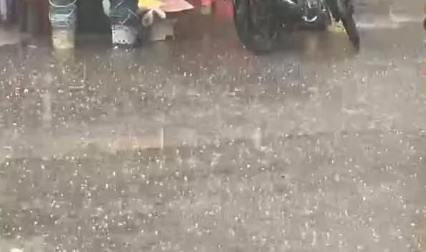 ఏపీలో దంచికొట్టిన వడగళ్ల వాన 